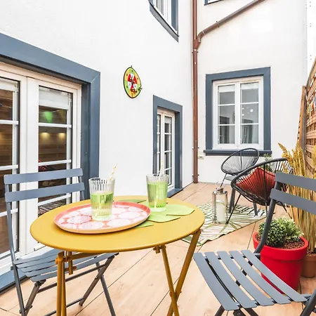 Апартаменты La Cachette Balcon Secret Cathedrale *